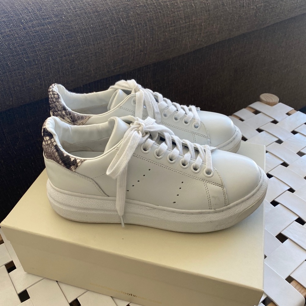 Marc Fisher LTD Maggy Sneaker